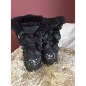 Women's UGG Black Bailey Bow II Boots size 8